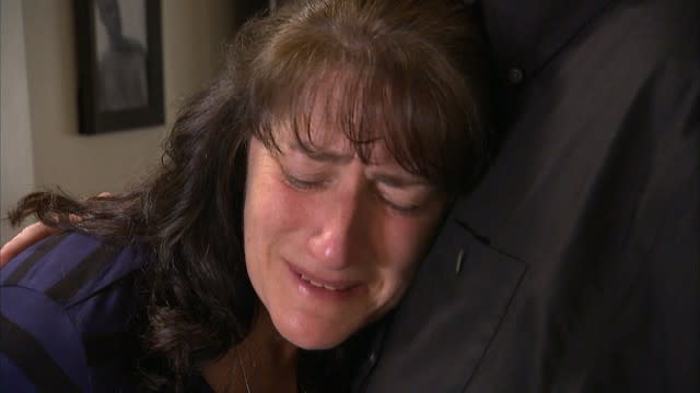 Mother Hears Her Dead Sons Heart Inside Another Mans Body 