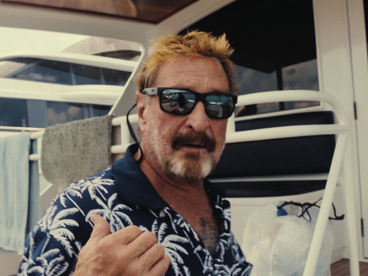  Running with the Devil: The Wild World of John McAfee. John McAfee in Running with the Devil: The Wild World of John McAfee. Cr. Courtesy of Netflix © 2022 (Courtesy of Netflix)