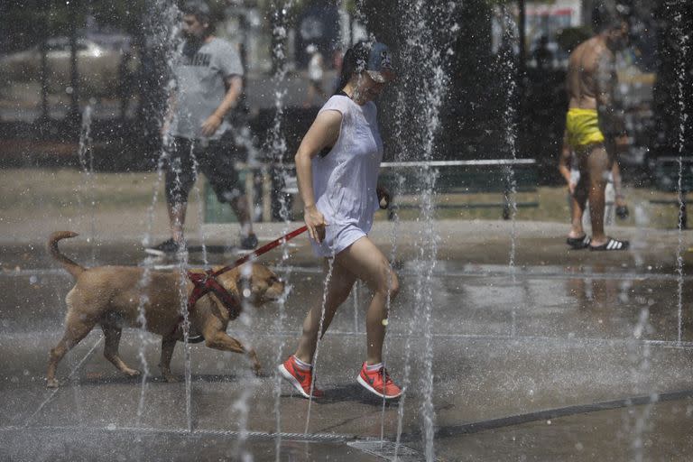 Fuerte ola de calor en la ciudad de Buenos Aires; hoy se registró el día más caluroso de febrero desde 1961
