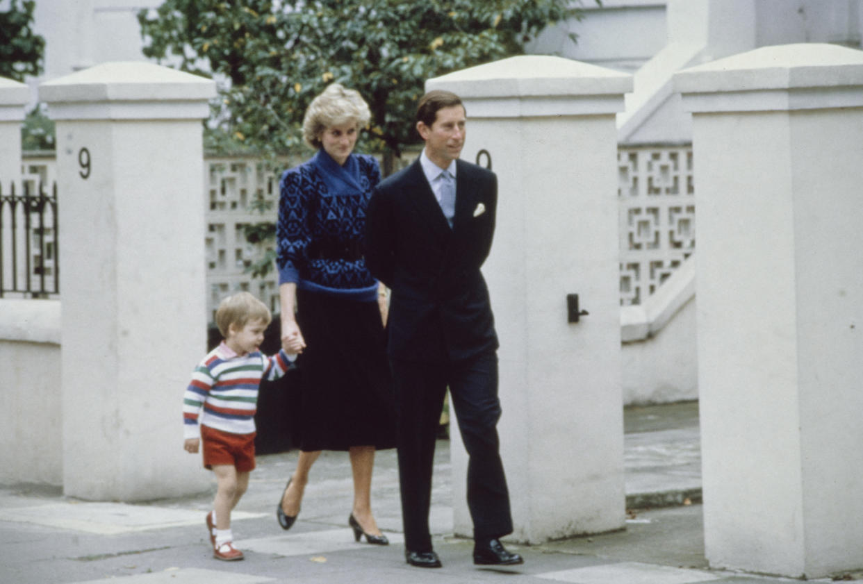 British Royals Diana, Princess of Wales, and her husband, Charles, Prince of Wales, and their son, Prince William at Mrs Mynor's Nursery School in Chepstow Villas, Notting Hill, London, England, 24th September 1985. It is Prince Williams' first day at Mrs Mynors' nursery school. (Photo by Keystone/Hulton Archive/Getty Images)