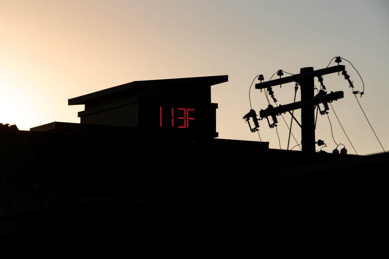 A thermometer reads 113 degrees Fahrenheit during a heat wave in Portland, Oregon, U.S. June 27, 2021. REUTERS/Maranie Staab