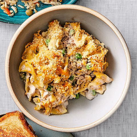 Leslie Grow | <a href="https://www.eatingwell.com/recipe/7889554/tuna-casserole-with-peas/" data-component="link" data-source="inlineLink" data-type="internalLink" data-ordinal="1">Tuna Casserole with Peas</a>