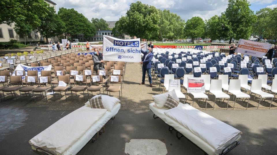 Mit Demos wie hier in Mainz hat das Hotel- und Gaststättengewerbe zuletzt auf seine angespannte wirtschaftliche Lage aufmerksam gemacht.