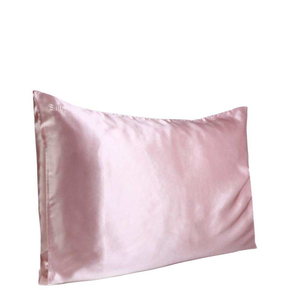 15) Slip Pure Silk Pillowcase