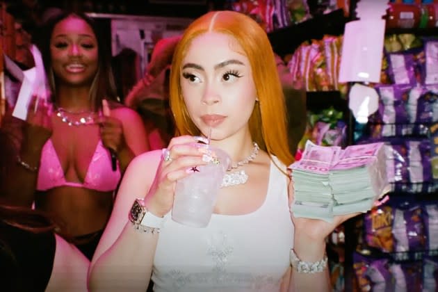 Ice Spice Brings The Function To The Bodega In ‘deli Video 