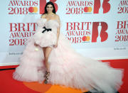 <p>Terminamos con uno de los mejores vestidos de la noche, el Giambattista Valli de Dua Lipa. ¡Sobresaliente! (Foto: EFE). </p>