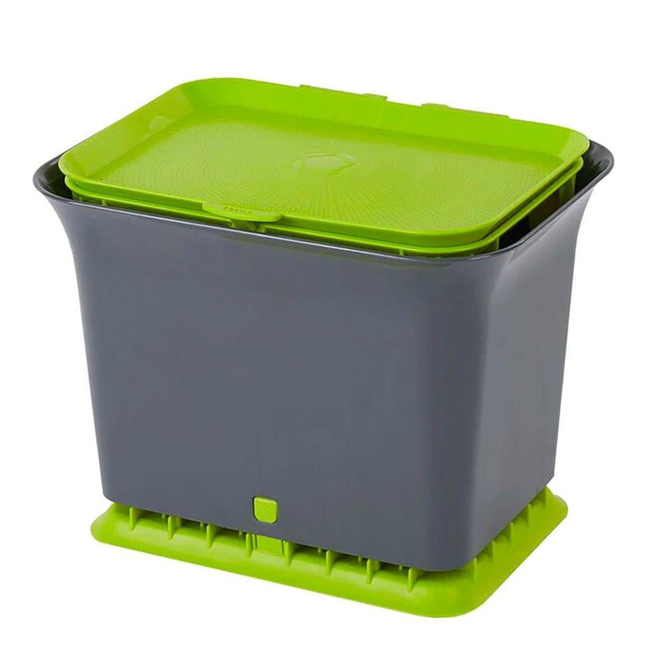 4) Odor-Free Kitchen Compost Bin