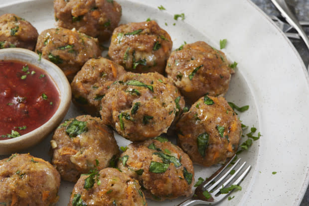 <p><a href="https://www.gettyimages.com/detail/photo/italian-style-turkey-and-spinach-meatballs-royalty-free-image/1424631607?phrase=ground+turkey+meatballs&adppopup=true" rel="nofollow noopener" target="_blank" data-ylk="slk:LauriPatterson/Getty Images;elm:context_link;itc:0;sec:content-canvas" class="link ">LauriPatterson/Getty Images</a></p>