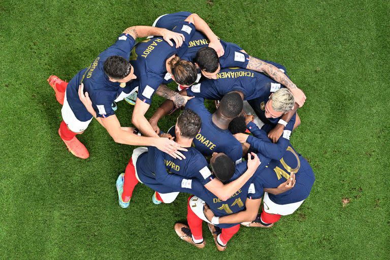 France players celebrates scoring their team's third goal during the Qatar 2022 World Cup Group D football match between France and Australia at the Al-Janoub Stadium in Al-Wakrah, south of Doha on November 22, 2022. (Photo by François-Xavier MARIT / AFP)