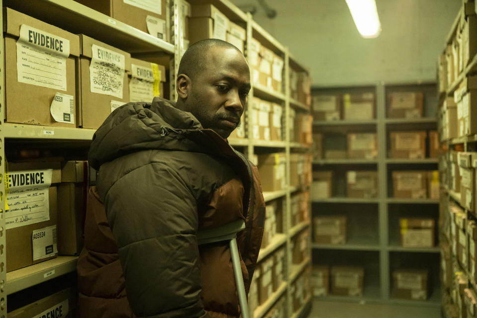 New Girl star Lamorne Morris plays a cop in Fargo season 5. (Prime Video)