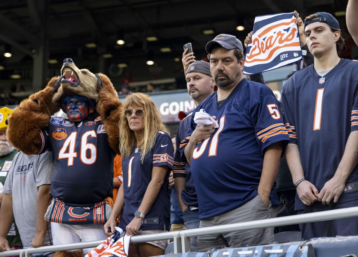 Column: Chicago Bears were outplayed, outcoached and outclassed by