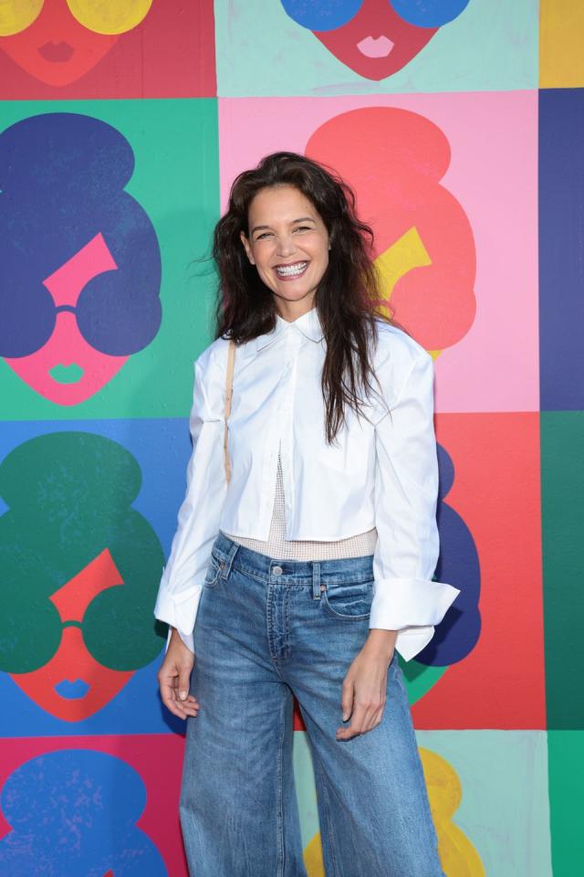 Katie Holmes Does Chic Minimalism in a Cropped Button-Down and Wide-Leg  Jeans