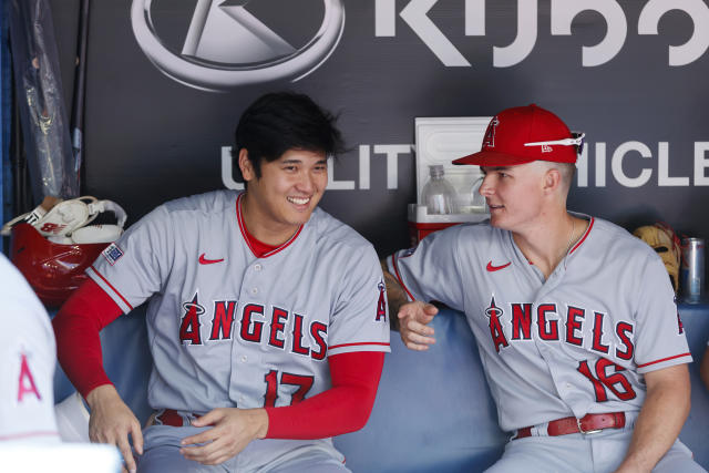 Renfroe hits 2-run HR in 10th as Angels beat Blue Jays 3-2