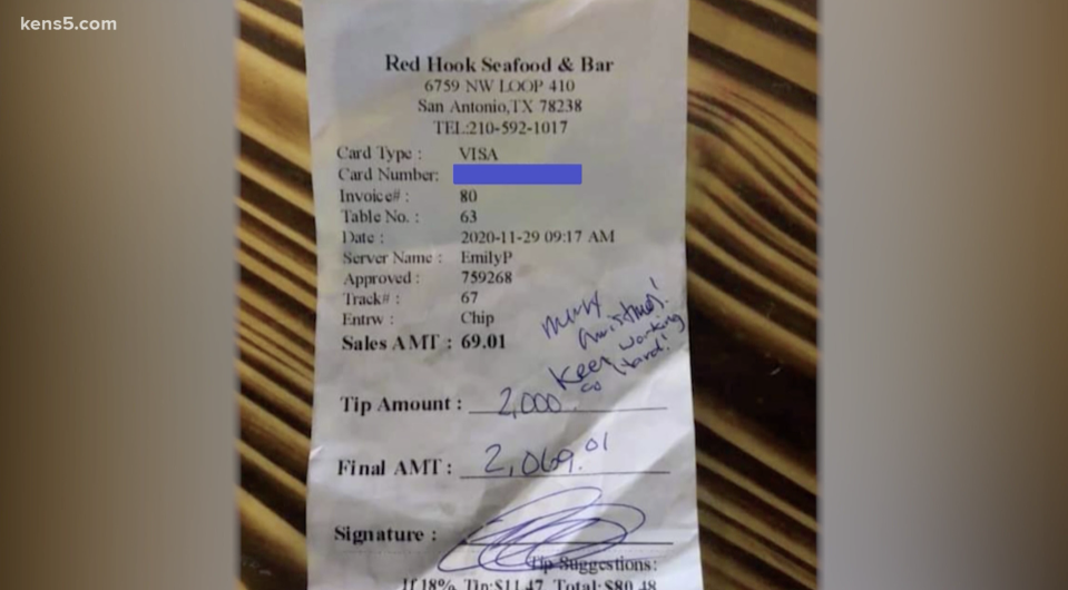 The customer's receipt left for waitress Emily Bauer at Red Hook Seafood Bar.  Source: KENS5