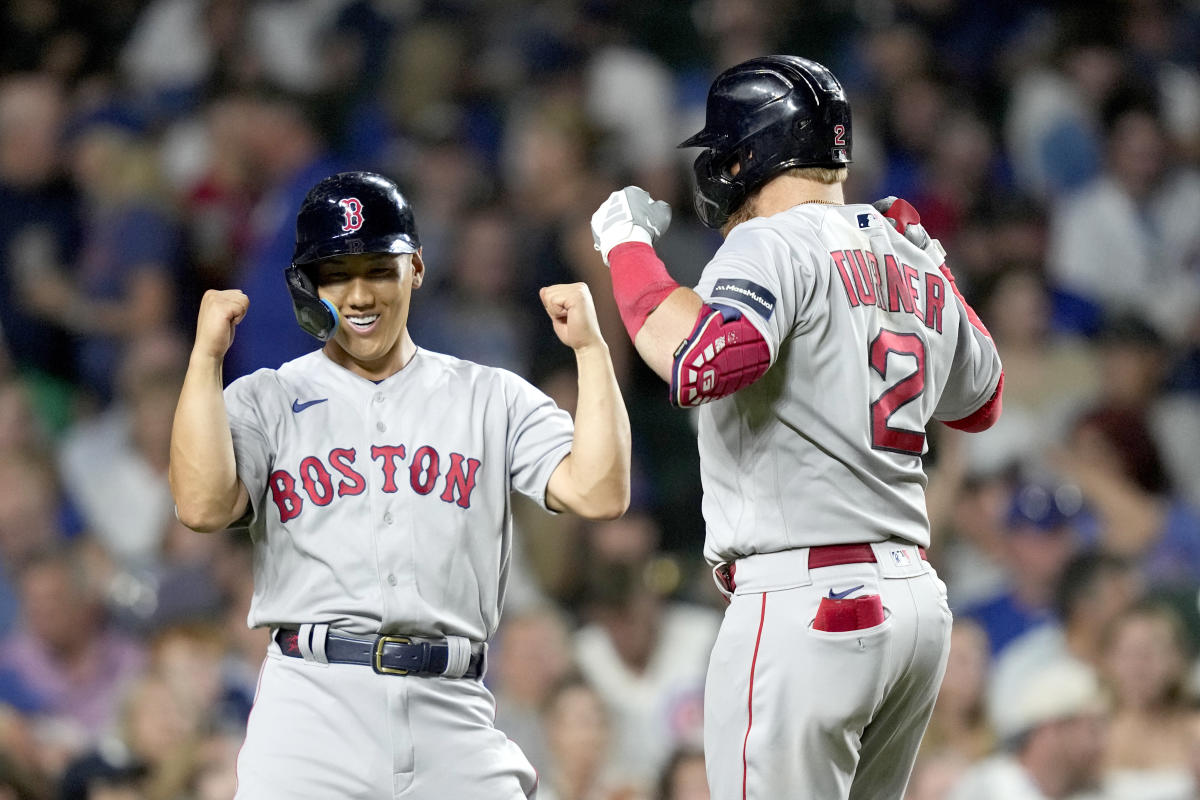 Adam Duvall hits 3-run homer in the 10th in the Red Sox's 7-5 victory over  the Astros