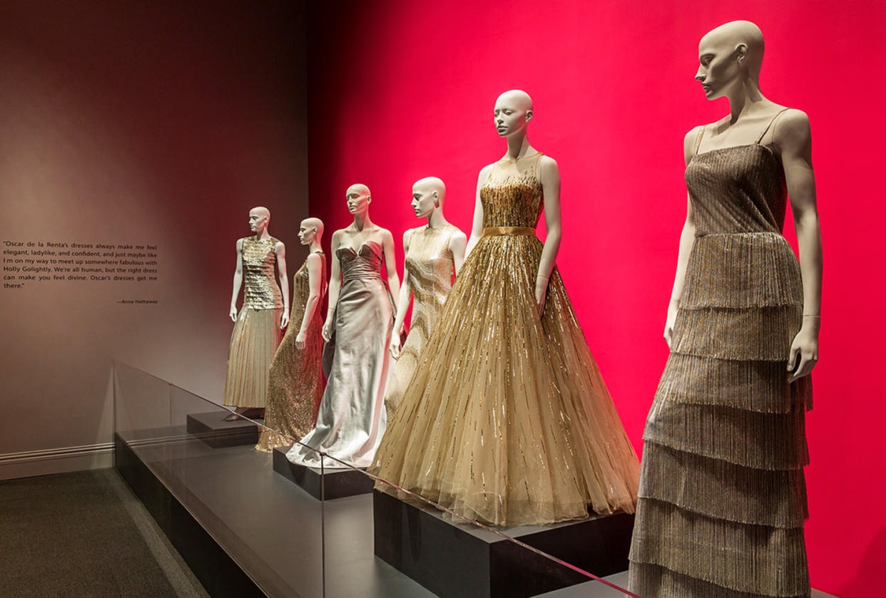 oscar de la renta bush center dallas exhibit