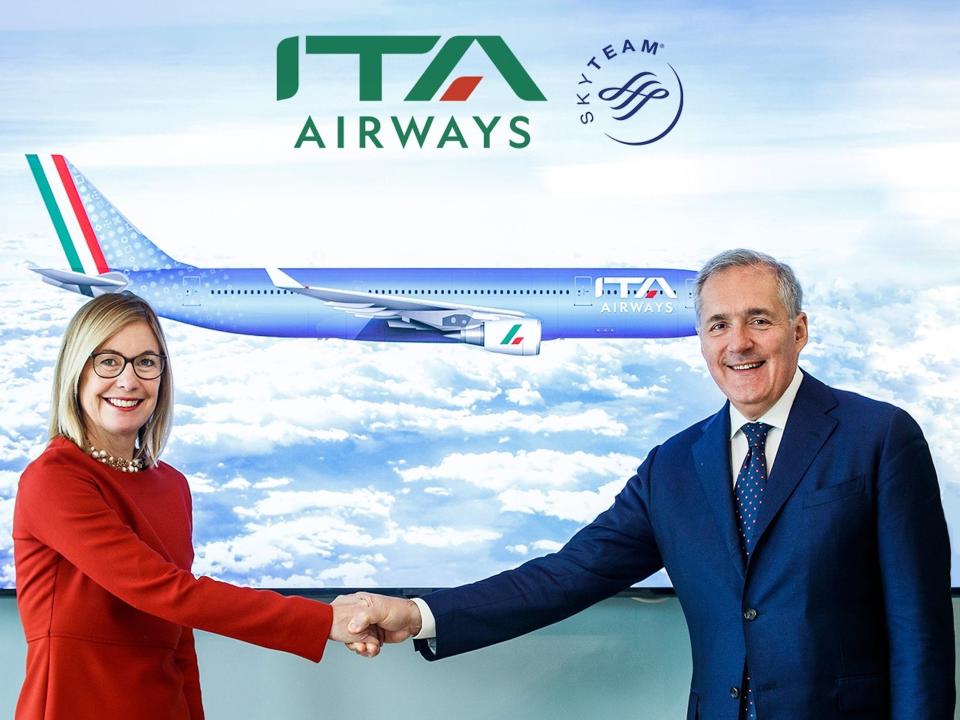 Kristin Colvile, CEO and Managing Director SkyTeam (left) with Alfredo Altavilla, Executive Chairman ITA Airways (right)