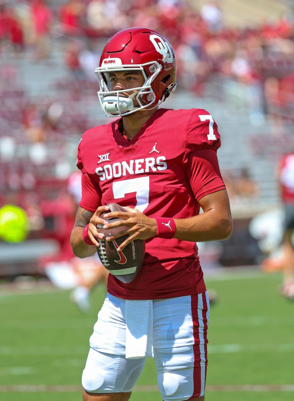 Oklahoma Sooners quarterback Nick Evers warms up before a game Sept. 3.