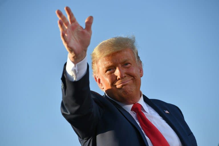 Donald Trump le 19 octobre 2020 en quittant l'aéroport de Tucson, dans l'Arizona - MANDEL NGAN © 2019 AFP