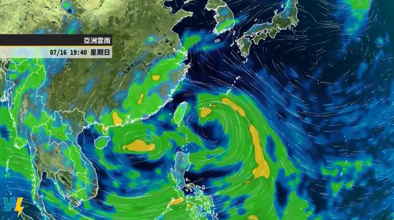 天氣風險指出，南邊的低壓有機會發展成輕度颱風。（圖／翻攝自《天氣風險》臉書）