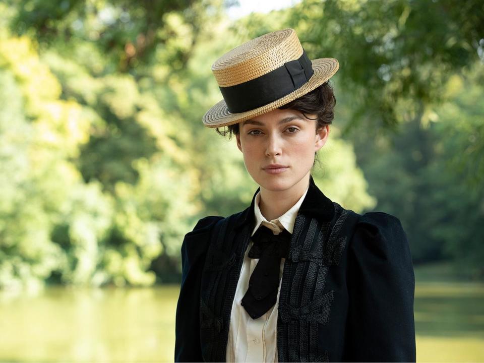 Keira Knightley starring in Colette (ES local feed )