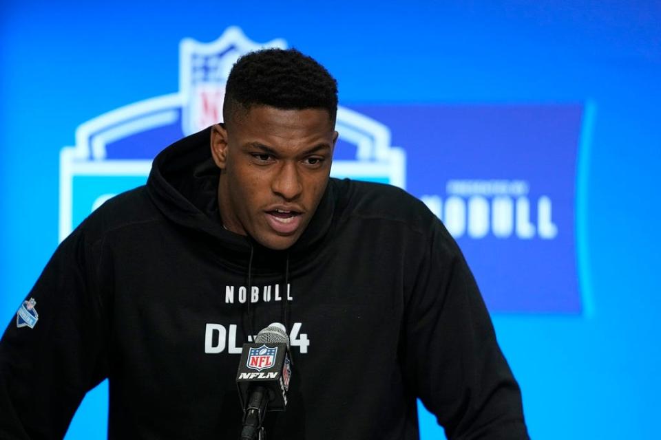 LSU defensive lineman Maason Smith speaks during a news conference at the NFL football scouting combine, Wednesday, Feb. 28, 2024, in Indianapolis. (AP Photo/Darron Cummings)