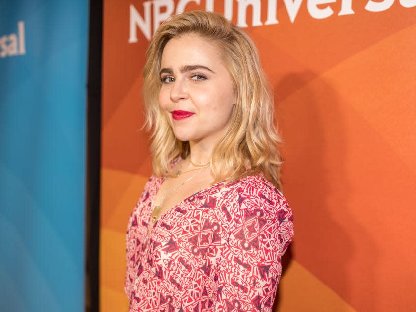 mae whitman