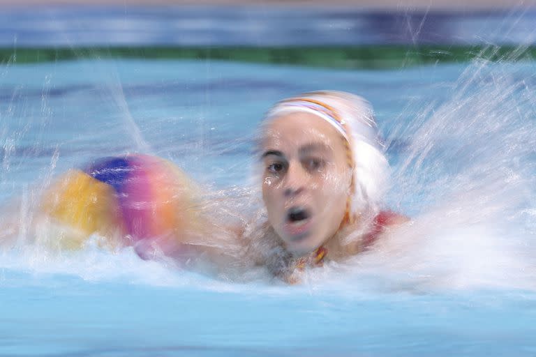 Bea Ortiz del equipo de España en acción durante el partido de cuartos de final femenino entre España y China