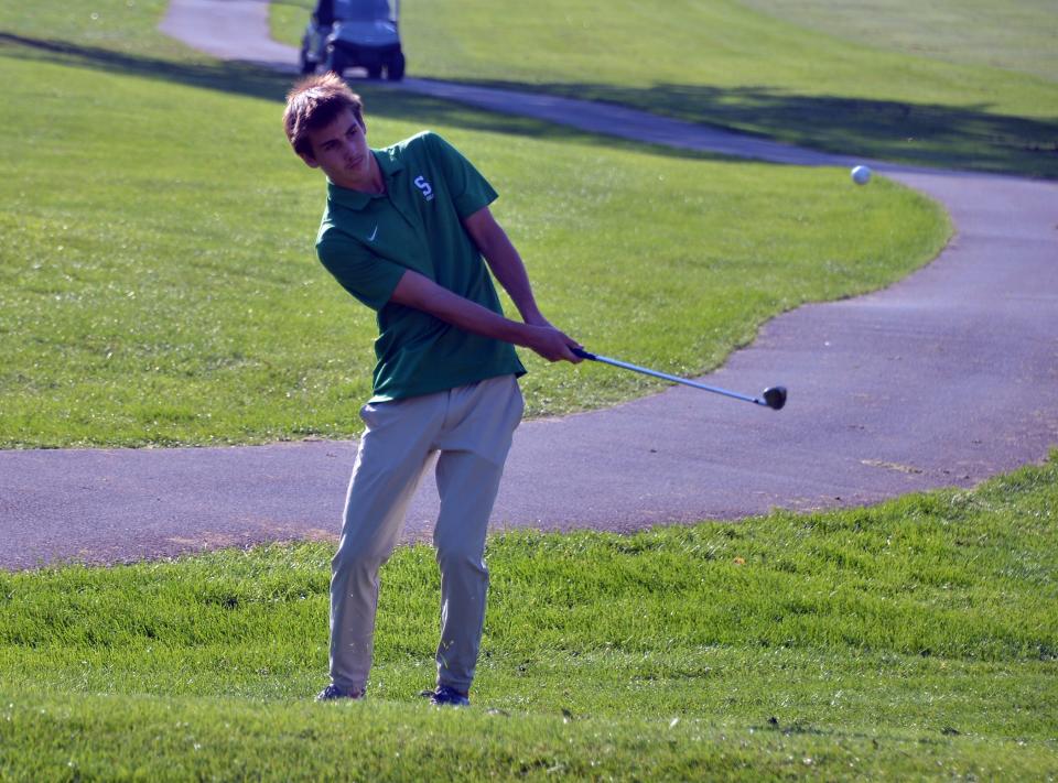 South Hagerstown's Luke Leisinger pitches onto the first green during the 2024 Maryland District 1 Tournament at Black Rock.