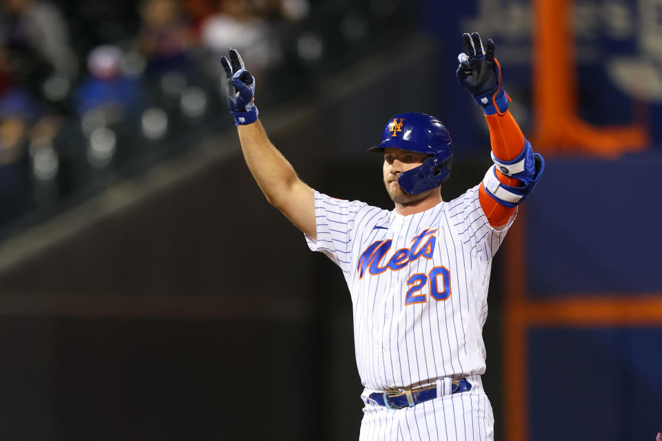 NUEVA YORK, NY - 02 DE SEPTIEMBRE: Pete Alonso #20 de los Mets de Nueva York en acción contra los Marlins de Miami durante un juego en Citi Field el 2 de septiembre de 2021 en la ciudad de Nueva York.  (Foto de Rich Schultz/Getty Images)