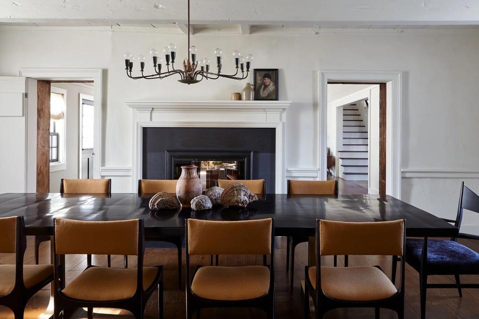 rustic farmhouse dining room