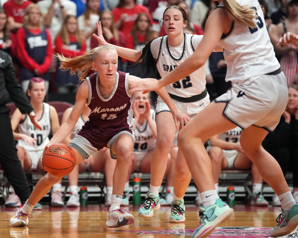 Dowling's Ava Zediker drives to the basket against Pleasant Valley last season.