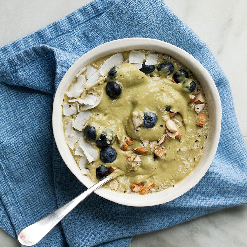 Green Tea-Peach Smoothie Bowl