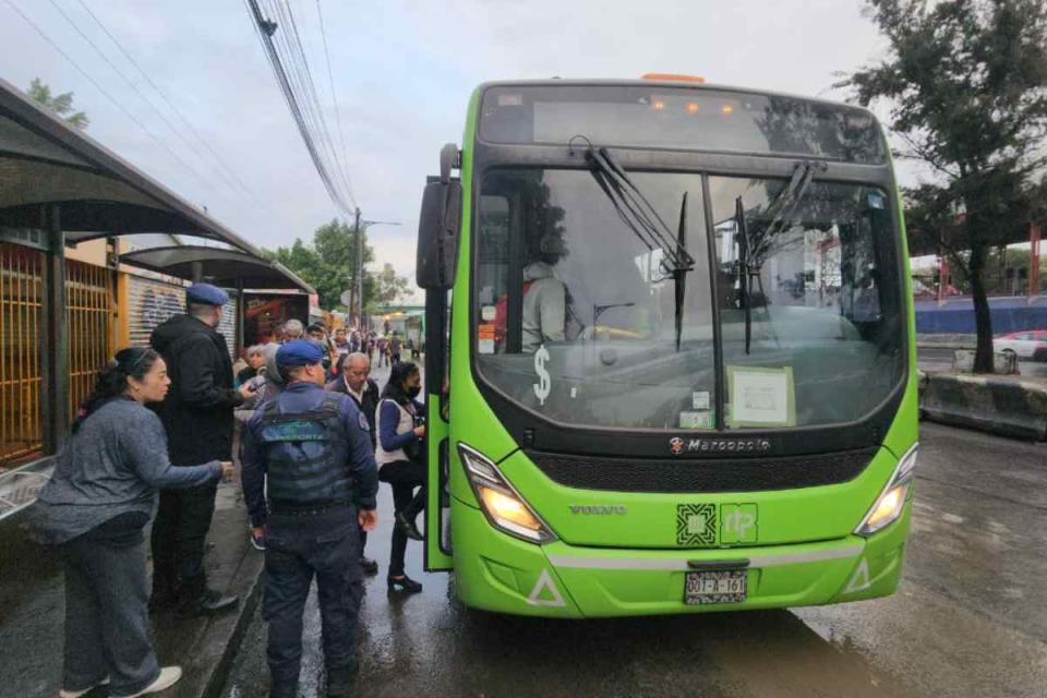 Servicio de RTP para usuarios de la Línea A del Metro. Foto: @MetroCDMX