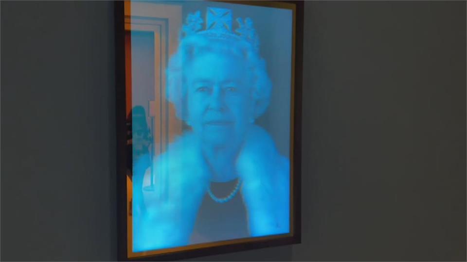 英女王駕崩掀風潮　博物館「女王包」搶購一空
