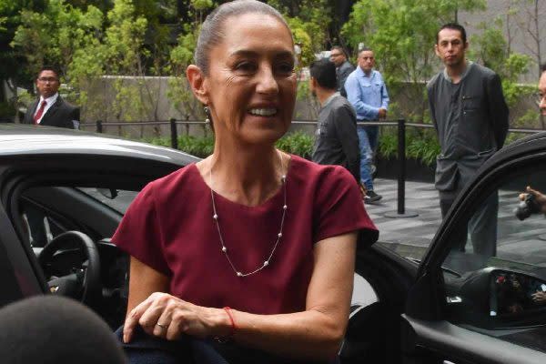 claudia sheinbaum enttevistada por medios sobre luisa alcalde y morena