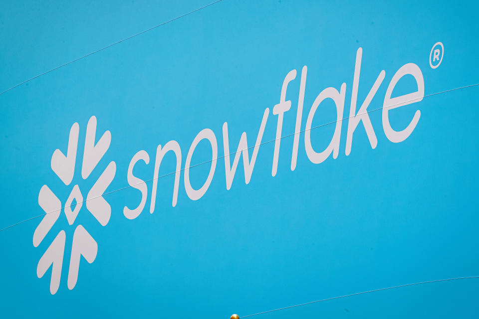 The company logo for Snowflake Inc. is displayed on a banner to celebrate the company's IPO at the New York Stock Exchange (NYSE) in New York, U.S., September 16, 2020. REUTERS/Brendan McDermid