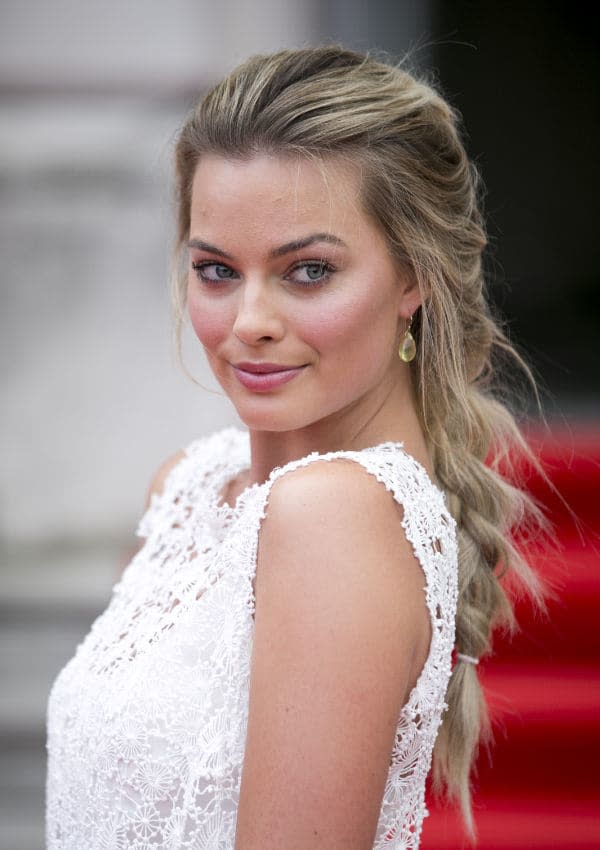 margot-robbie-trenza