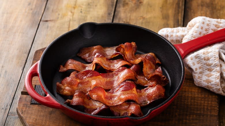 bacon in cast iron pan