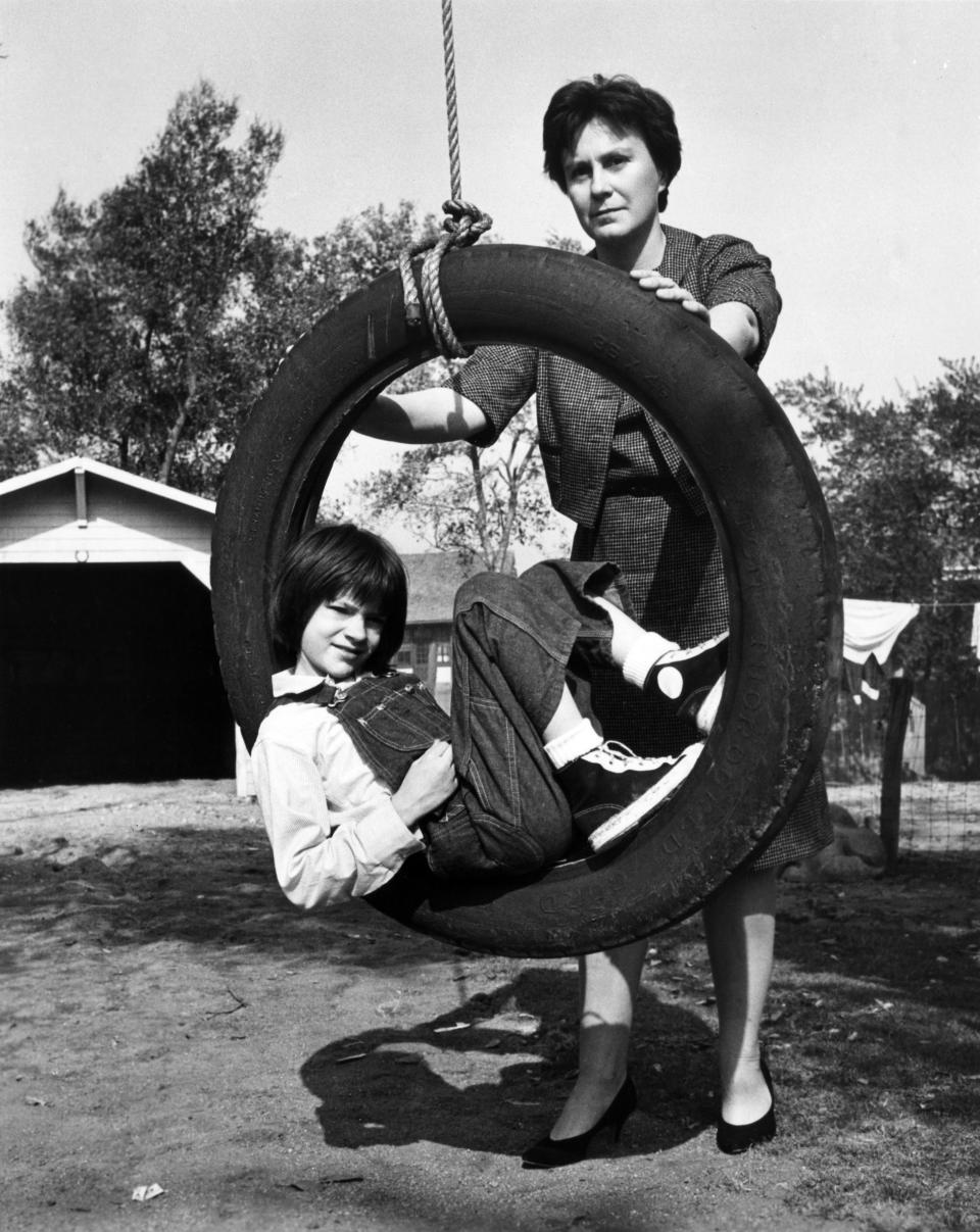 Mary Badham and Harper Lee on the set of To Kill a Mockingbird. (Photo: Courtesy Everett Collection)
