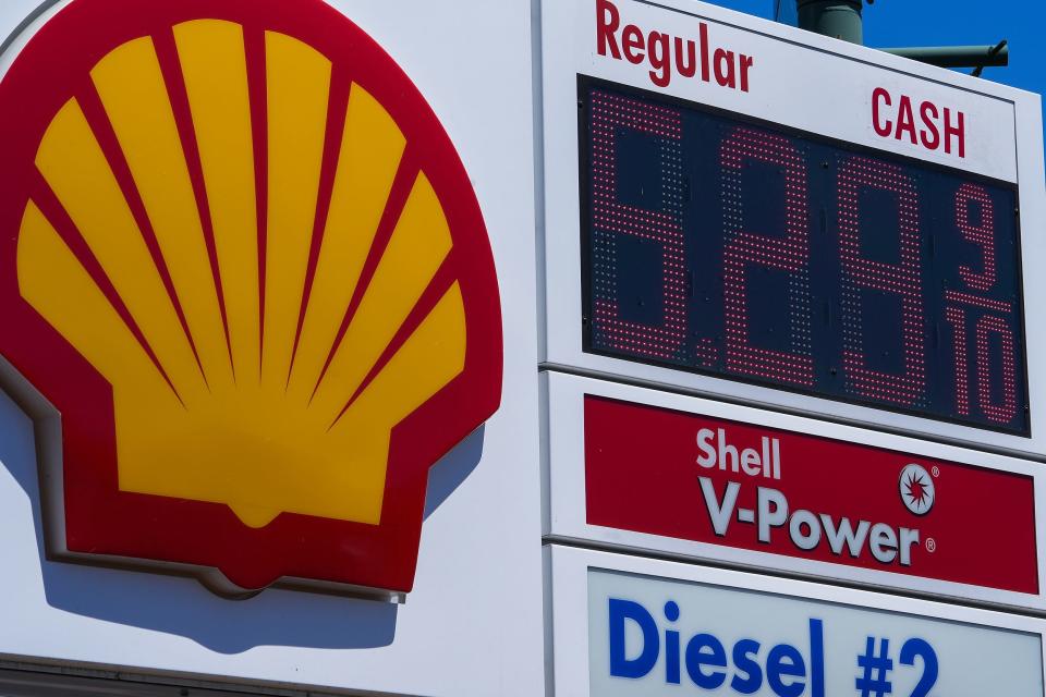 A Shell gas station on the corner of East Missouri Avenue and 12th Street in Phoenix displays $5.29 for a gallon of gas on Friday, May 20, 2022.