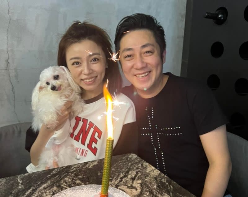 ▲王瞳和艾成上個月慶祝結婚2周年。（圖／艾成的異想世界臉書）