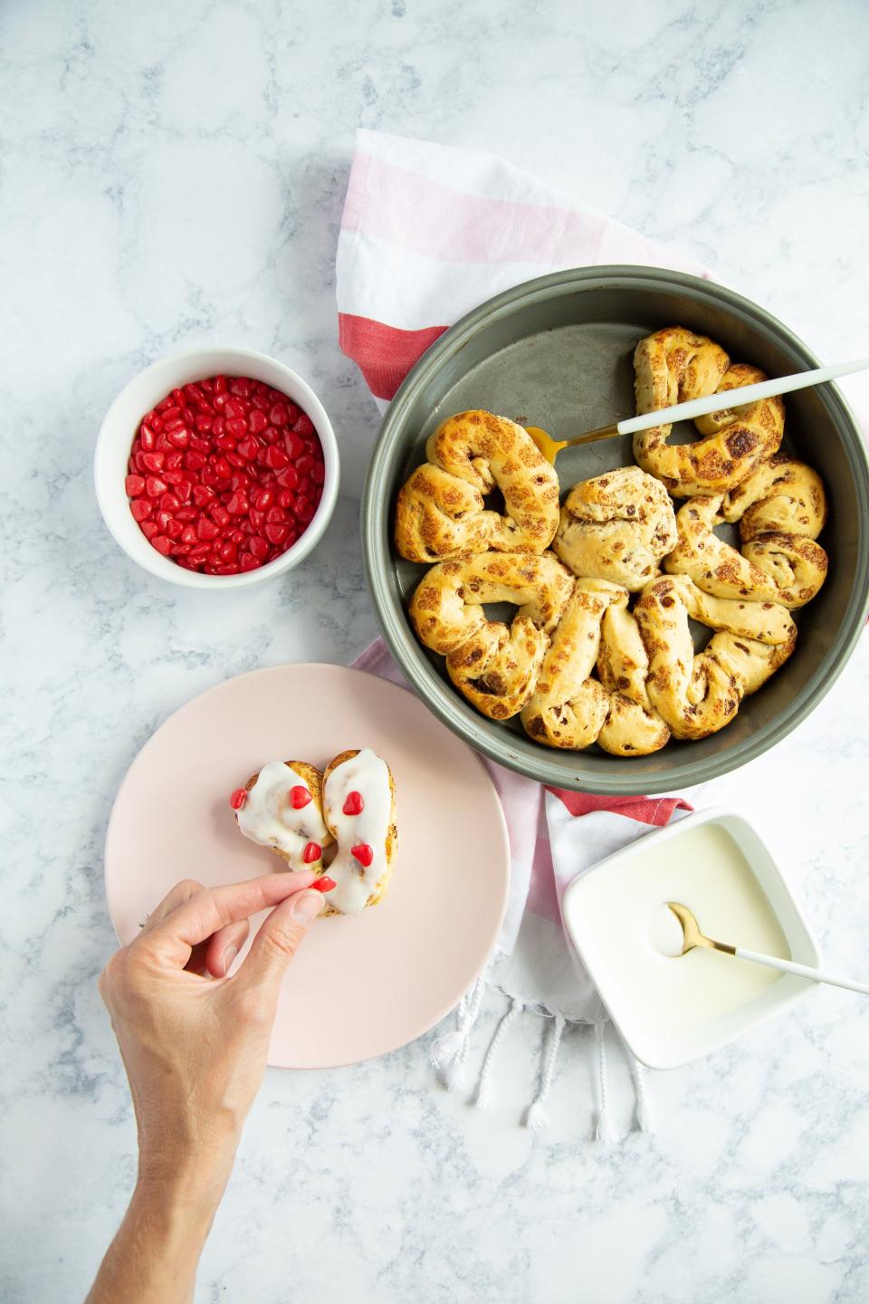 Sweeten your Valentine's Day with a scrumptious, romantic, or heart-shape dessert recipe. Whether your sweetie likes rich chocolate desserts, berry pies, or creme brulee, you're sure to win hearts with a delicious Valentine's Day dessert.