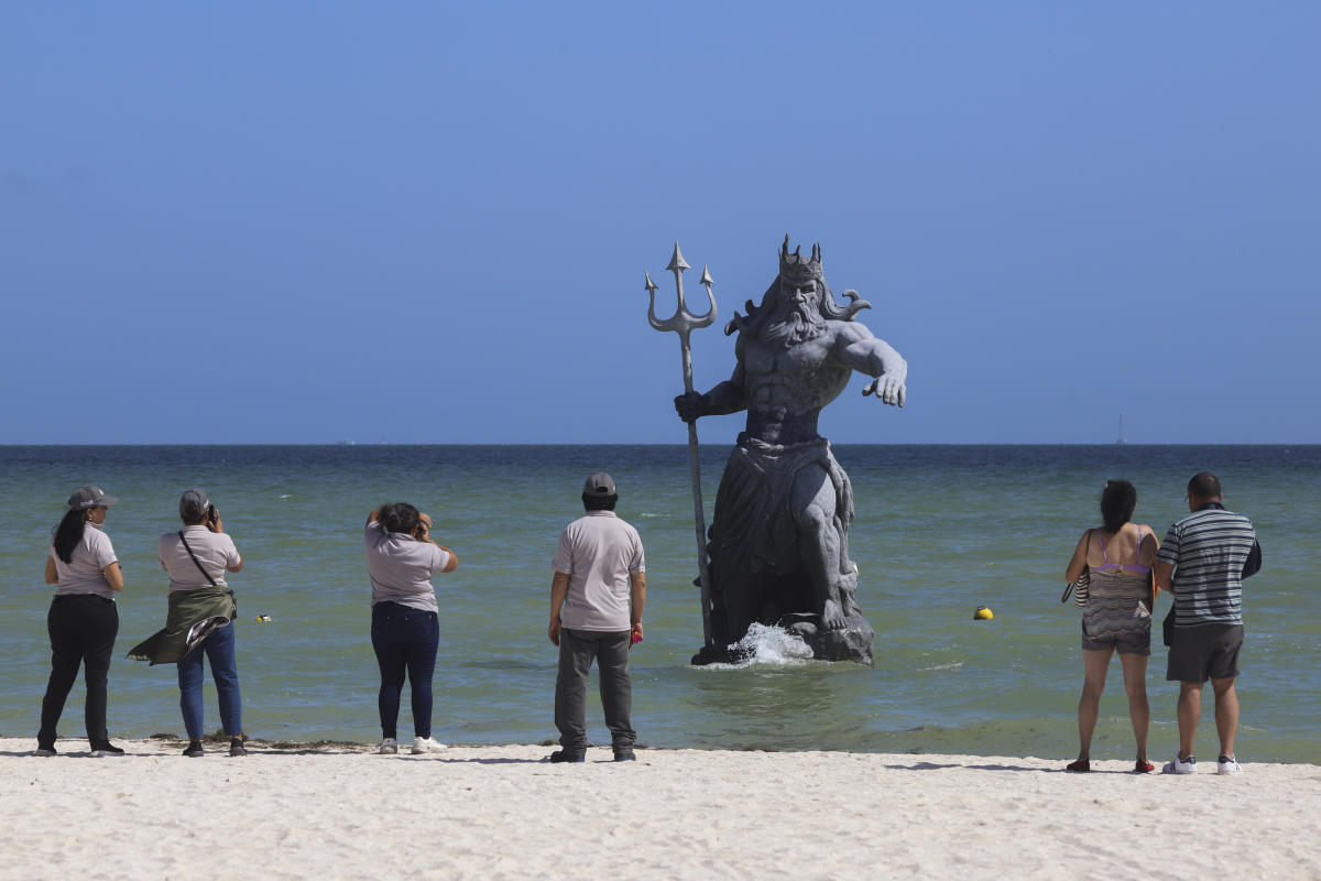 墨西哥因与当地神灵发生争执而“取消”希腊神波塞冬雕像