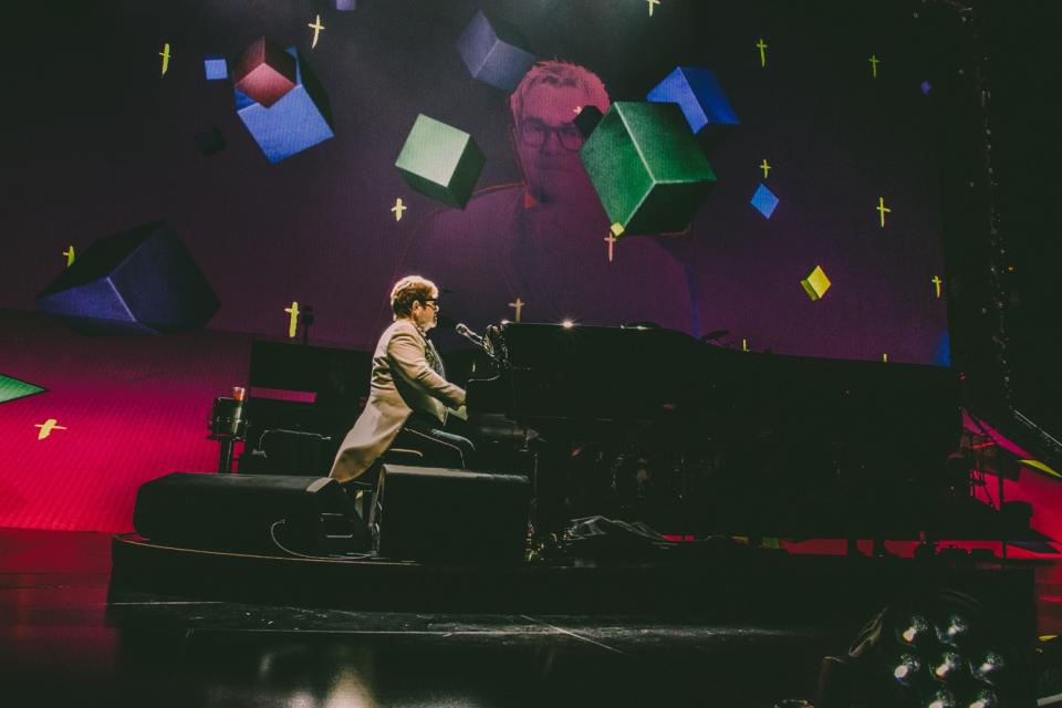 Elton John 17_LIOR PHILLIPS