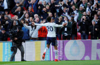 Soccer Football - Premier League - Tottenham Hotspur vs Liverpool - Wembley Stadium, London, Britain - October 22, 2017 Tottenham's Dele Alli celebrates scoring their third goal REUTERS/Eddie Keogh