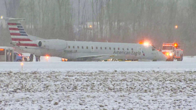 American Airlines plane slipped off snowy Rochester runway shortly