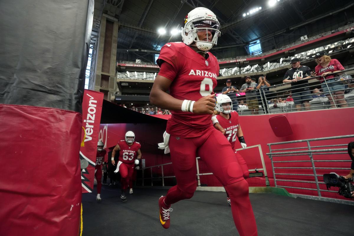 Cardinals QB Josh Dobbs unable to find jersey in team store