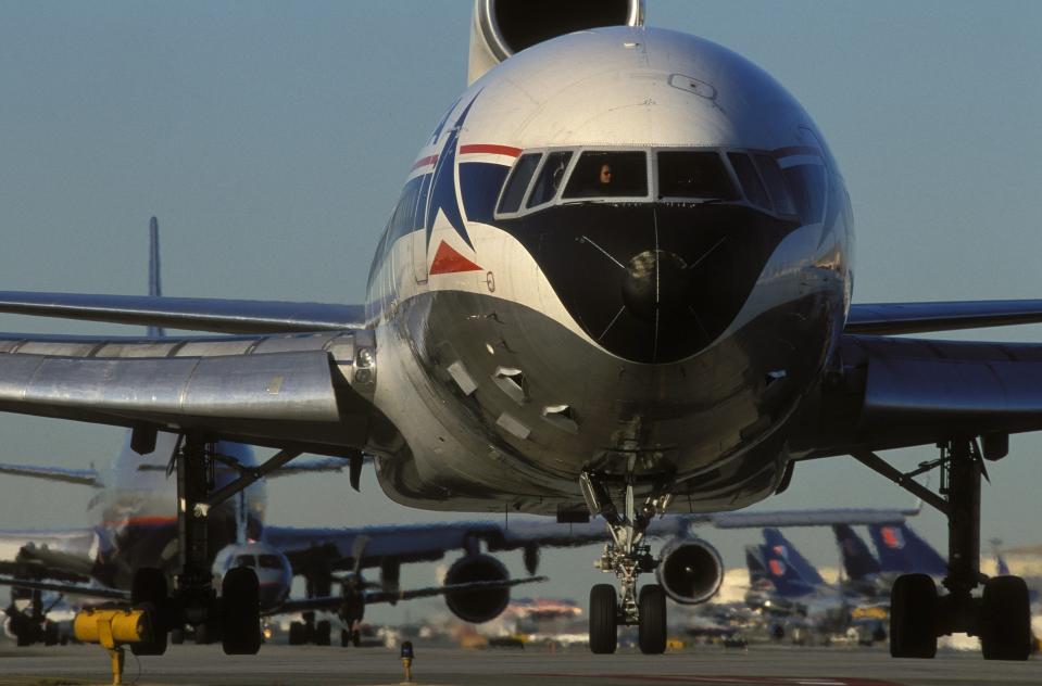 A Delta Lockheed L-1011 in Los Angeles in 2001.