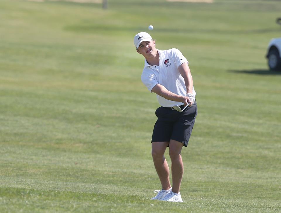 Gilbert senior Joey Currans wants to get the Gilbert boys golf team its third Class 3A team championship in four years. Currans is the senior leader for the Tigers and he is hoping to end his career with a bang.